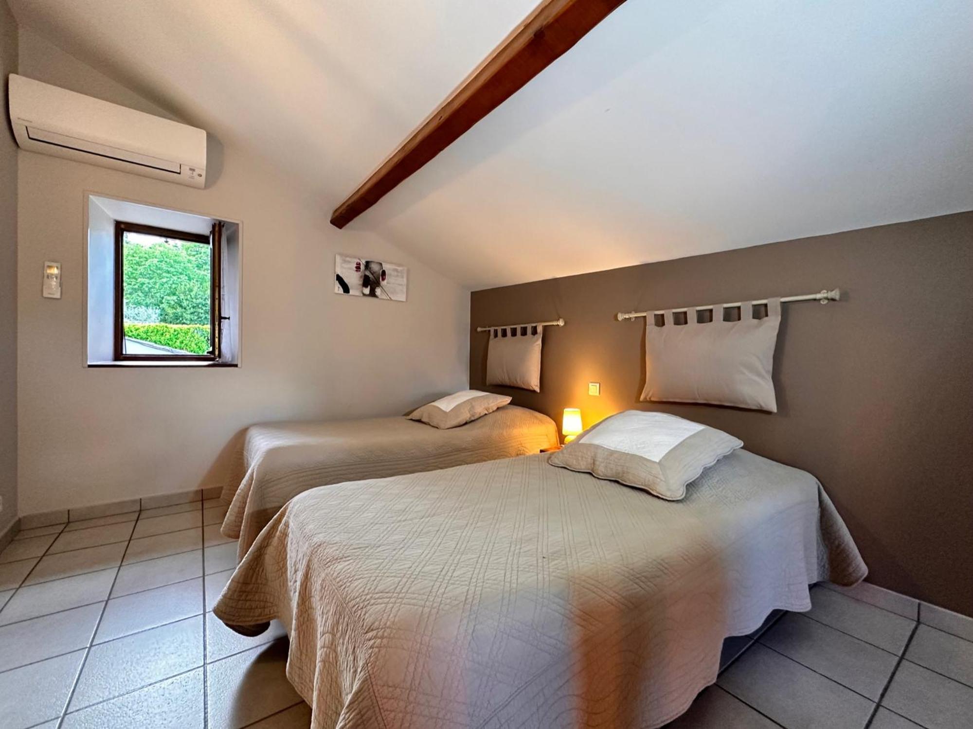Chambres D'Hotes Les Clapas Chauzon 객실 사진